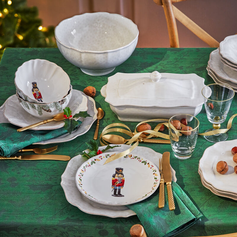 Suppen- und Salatschalen mit weihnachtlichem Nussknacker-Motiv Bild 2