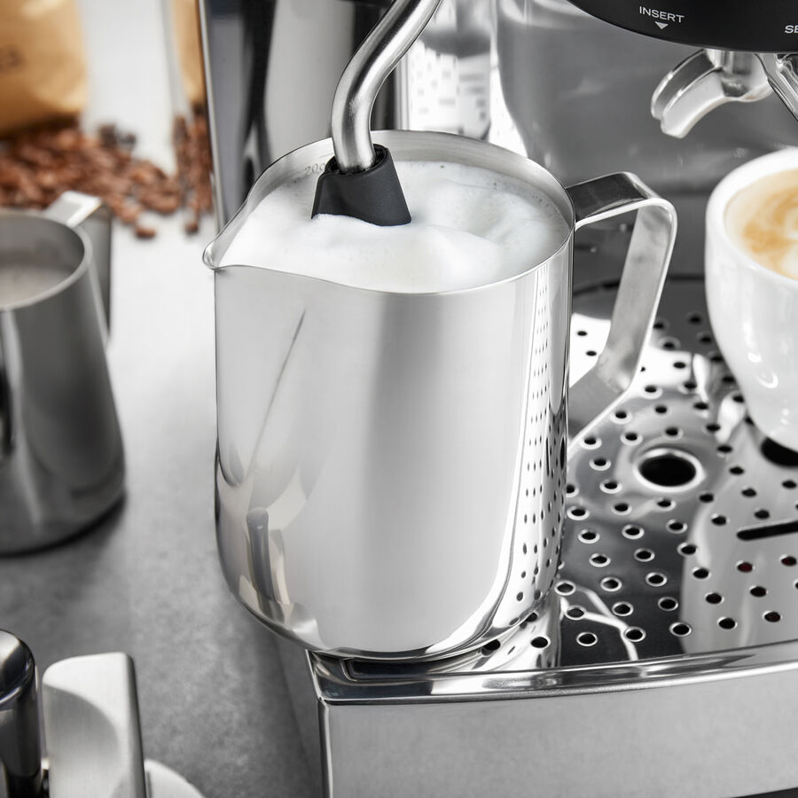 Professionelles Barista-Knnchen fr perfekten Milchschaum Bild 3