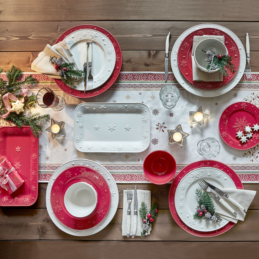 Stilvolles Weihnachtsgeschirr mit Schneeflocken Reliefdekor: Salat- und Dessertteller Bild 2