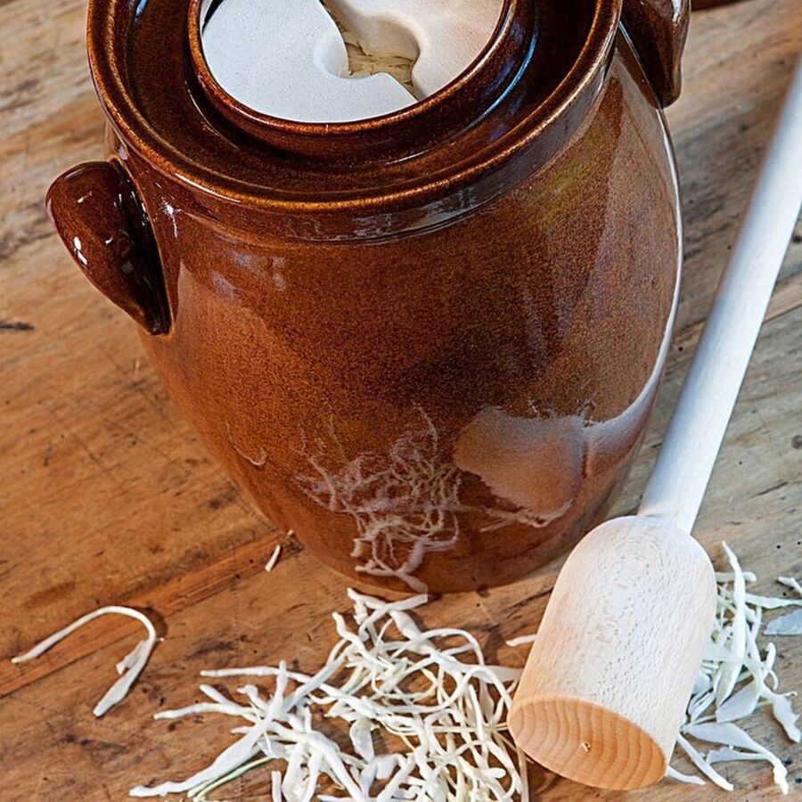 Eine deutsche Delikatesse: Im Steinzeug-Grtopf selbst gemachtes Sauerkraut Bild 3