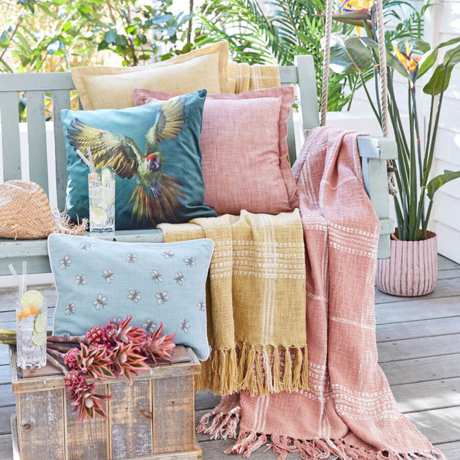 Dekokissen mit aufgestickten Schmetterlingen - Julia Grote Shop