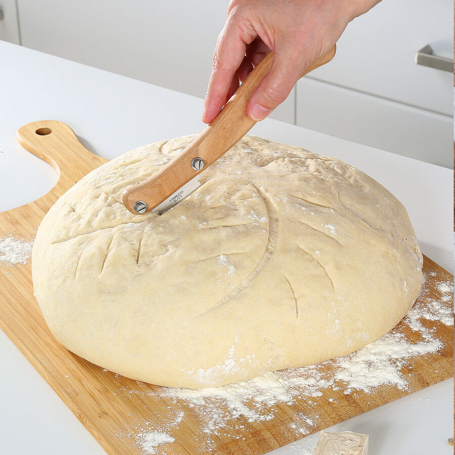 Professionell backen: Bckermesser fr dekorative Krustenbrote Bild 2