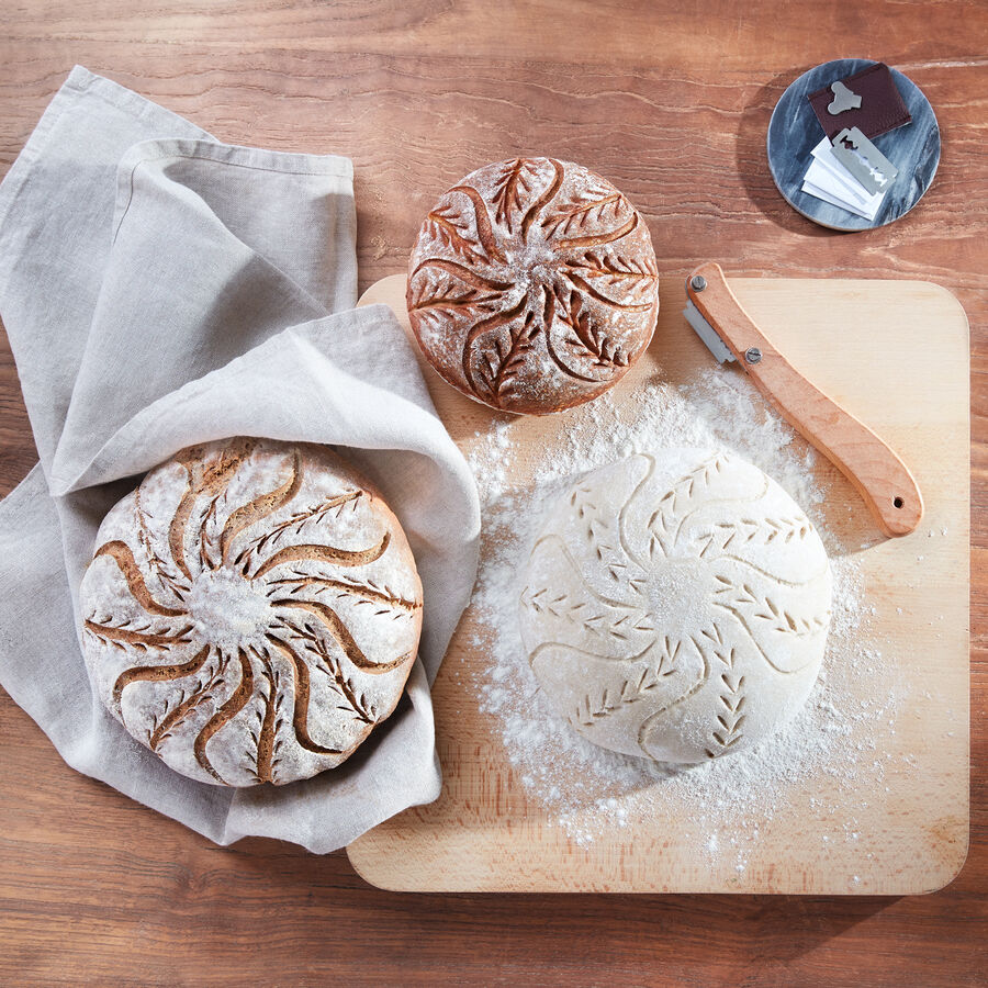 Professionell backen: Bckermesser fr dekorative Krustenbrote Bild 3