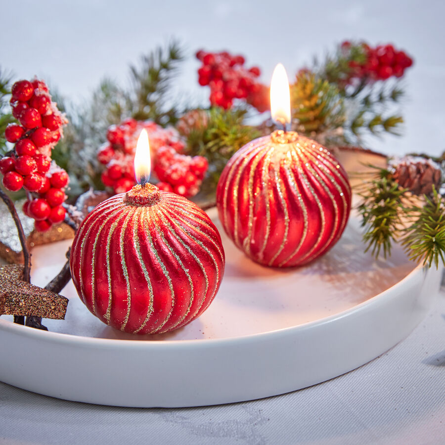 Festlich glitzernde Christbaumkugel-Kerzen Bild 2