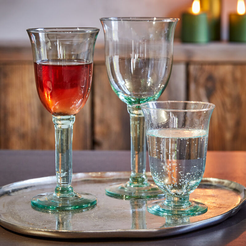 Mundgeblasene altspanische Rotweingläser aus zartgrün schimmerndem Recyclingglas, Trinkgläser, Gläser Bild 2