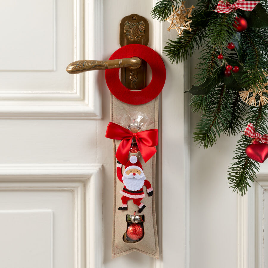 Ausgesuchte Pralinen im weihnachtlichen Filz-Tranhnger Bild 2