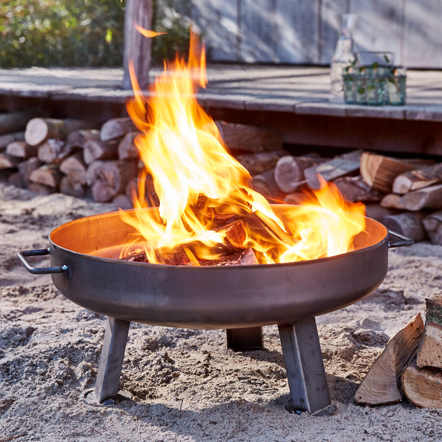 Feuerschale zu Flammlachsbrettern Einzigartige finnische Lachs