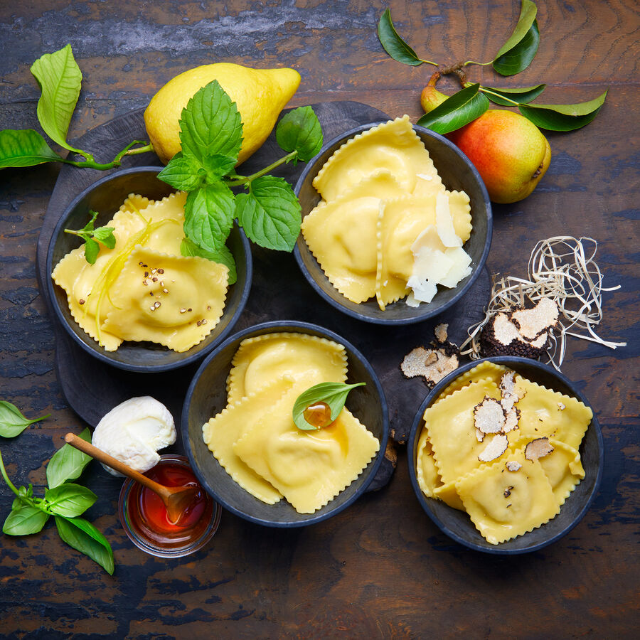 Frische toskanische Ravioli mit Ziegenkse und Honig Bild 2