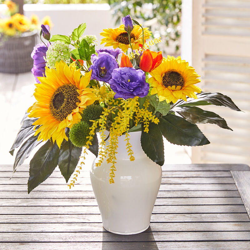 Bunter Prachtstrau mit Sonnenblumen
