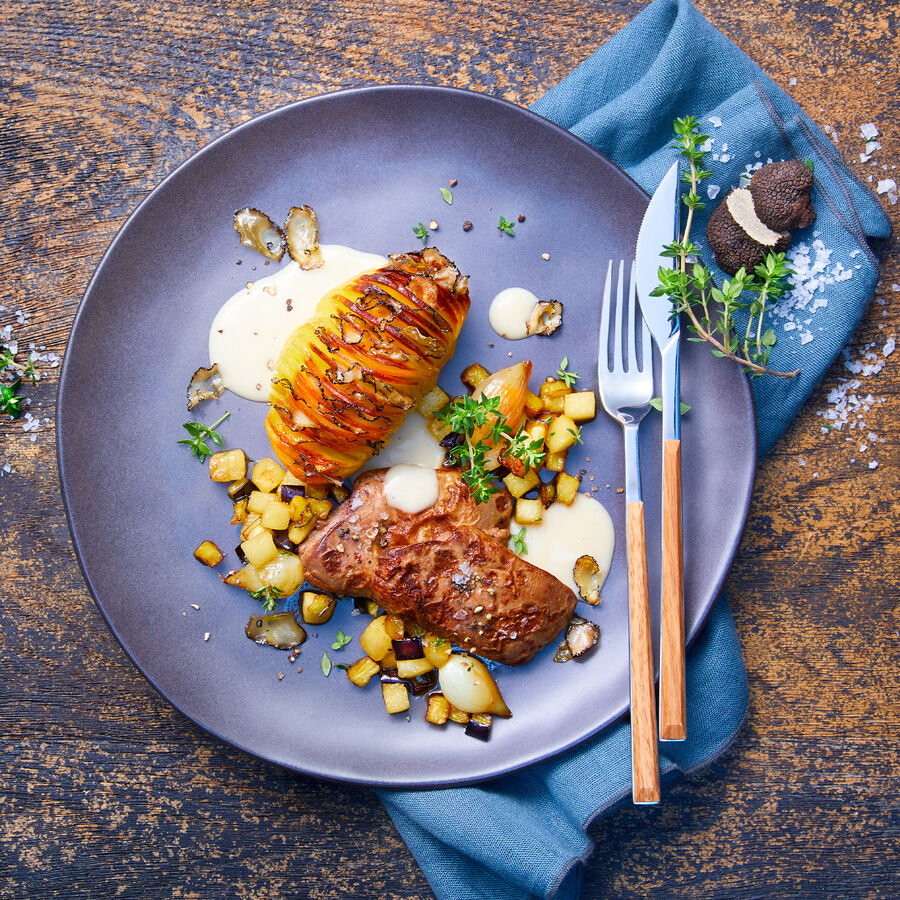 Entenleber mit Trffel-Kartoffelfcher und Apfel-Ratatouille