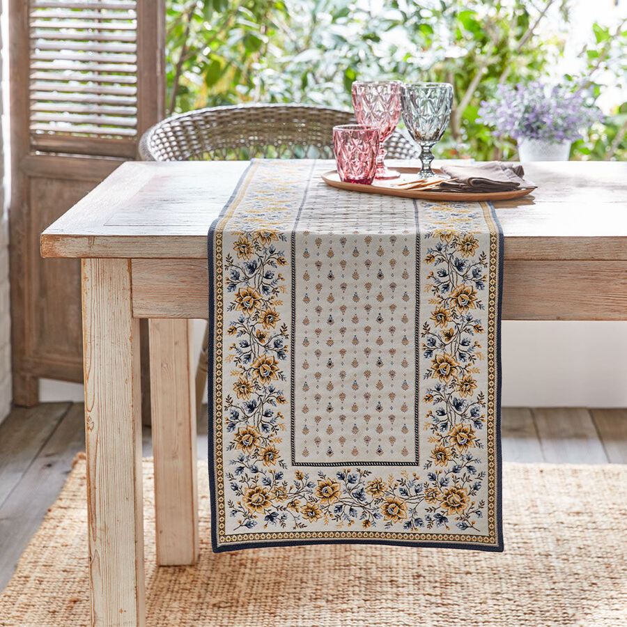 Floraler Tischlufer in schwerer Double-Jacquard-Qualitt