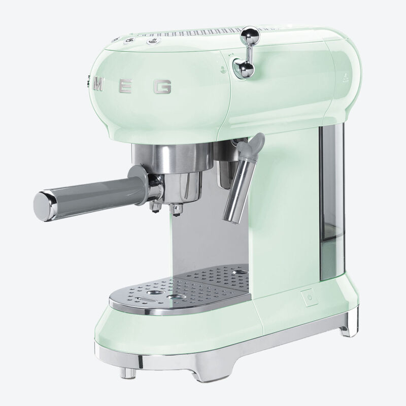 SMEG Siebtrgermaschine: Italienischer Kaffeegenuss aus gemahlenem Kaffee und Pads