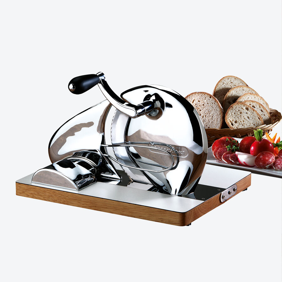 Schneidemaschine: Stilvoller Designklassiker schneidet Brot, Wurst, Kse