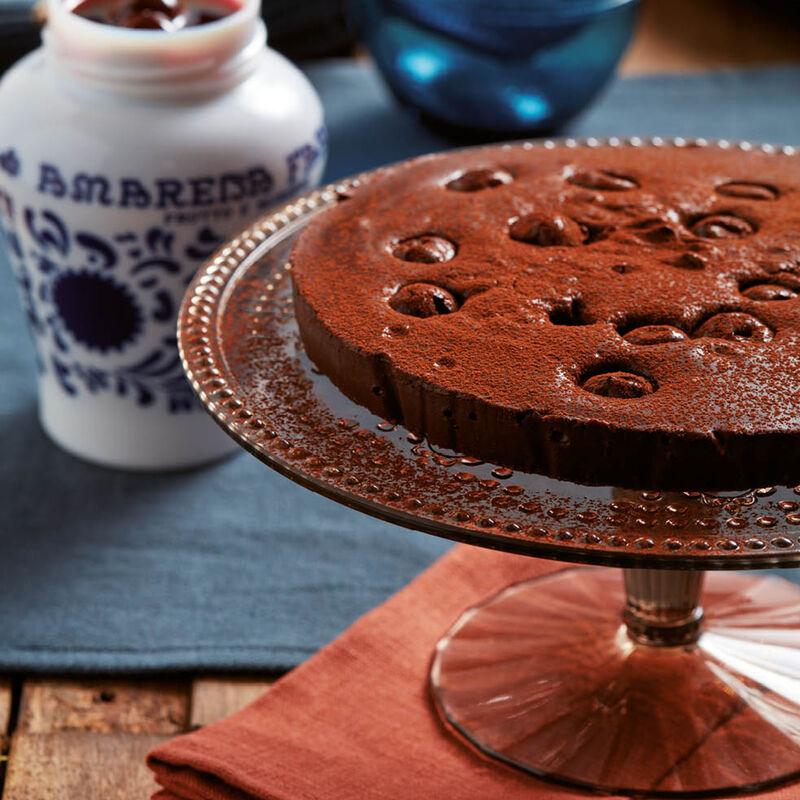 Ungebackener Schokoladenkuchen mit Amarena Kirschen
