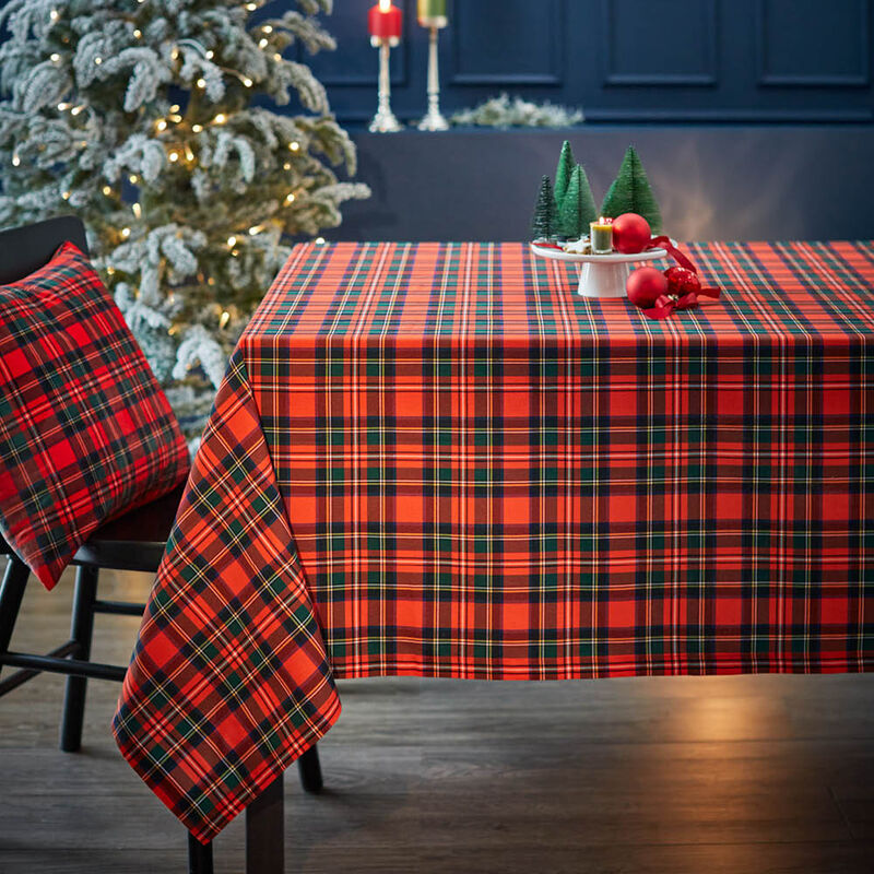 Weihnachtliche Tischdecke mit Schottenkaro - Julia Grote Shop