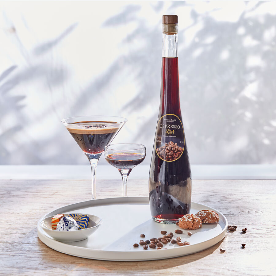 Wunderbar aromatisch duftender Espresso-Likr nach traditionellem Mailnder Rezept