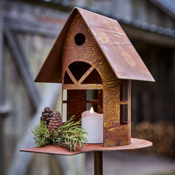 Gartenstecker-Metallhaus: Zauberhafte Lichtspiele