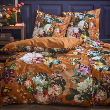 W�rmende Flanell-Bettw�sche: Opulente Blumen in naturnahen Farben