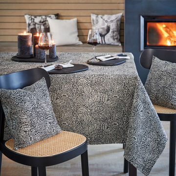 Produktbild fr 'Kontrastreiche Paisley-Tischdecke in Schwarz-Wei'
