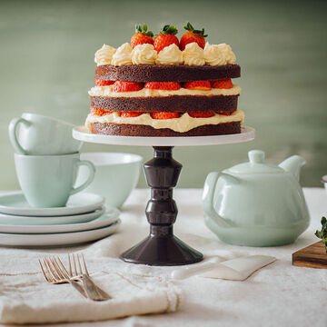 Produktbild fr 'Schoko-Rumtorte mit Vanillecreme und Erdbeeren'