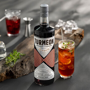 Produktbild f�r 'Thyme Orange Vermouth Tonic'