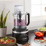 Produktbild fr 'Multifunktional & leistungsstark: KitchenAid Food-Processor knetet sogar Teig'