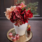 Produktbild fr 'Klassischer Winterstrau mit Amaryllis und Christrose, Blumenstrau, Blumendekoration'