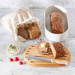 Produktbild fr 'Brotkasten mit Schneidbrett-Deckel hlt Backwaren superfrisch'