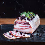 Produktbild fr 'Italienische Wacholder-Pancetta - wrziger Bauchspeck'
