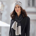 Farbe: Grau