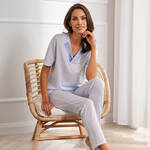 Produktbild fr 'Nobler Pyjama mit Seidensatin-Detail'