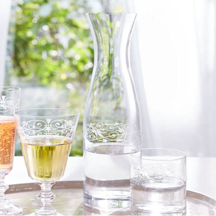 Produktbild fr 'Exklusiv angefertigte Glaskaraffe mit aufwendiger Gravur'