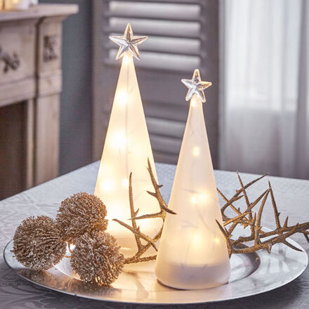 Produktbild f�r 'Lichterbaum erhellt die Adventszeit'