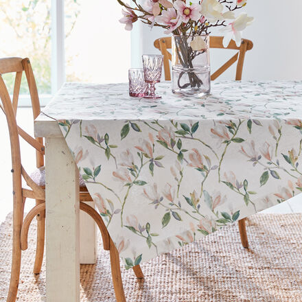 Produktbild fr 'Tischdecke: Romantische Tischwsche mit detailgetreuem Magnolienmotiv'