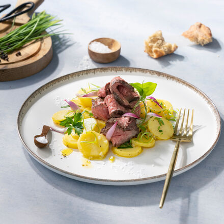 Pariser Kartoffelsalat mit Rinderfilet-Streifen