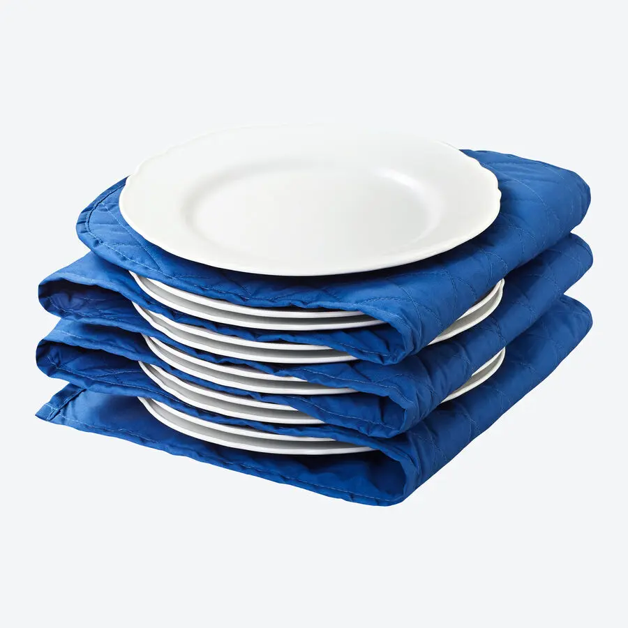 Blauer Tellerw&auml;rmer f&uuml;r bis zu 12 Teller, zusammengefaltet mit gestapelten Tellern